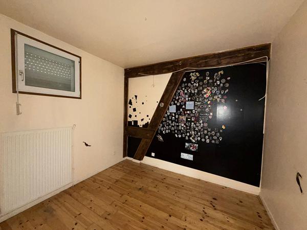 Immeuble maison sur Alfortville de 350 m² habitable avec une cour de 250m²