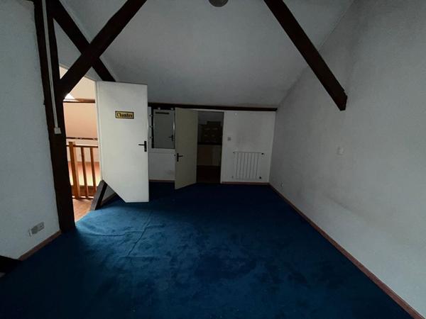 Immeuble maison sur Alfortville de 350 m² habitable avec une cour de 250m²