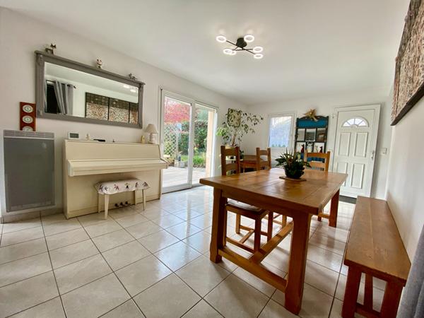 Maison située à Dinan possibilité 5 chambres et terrain de 1200m²ns vis à sans vis à vis