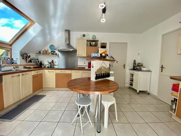 Maison située à Dinan possibilité 5 chambres et terrain de 1200m²ns vis à sans vis à vis