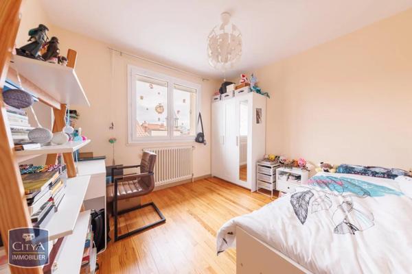 Maison à louer 4 pièces 103m² Ennezat (63720)
