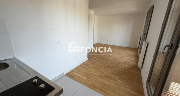 Location Studio 29.23 m² - Noisy-le-grand 93160