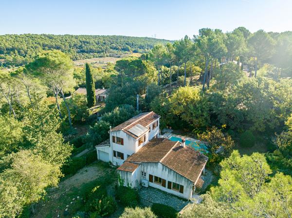 A vendre en exclusivité ! Maison Lorgues 5 pièces 125 m2 + Garage + Piscine