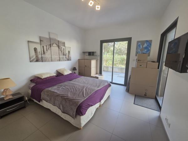 Appartement T2 de 61 m² avec terrasse et parking en centre-ville de Propriano Propriano (20110)