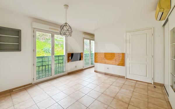 Appartement à vendre    1 pièce • 23,06 m2 Hyères