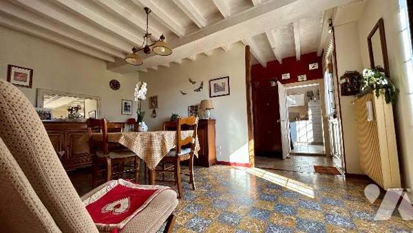Maison de campagne sur 1ha de terrain