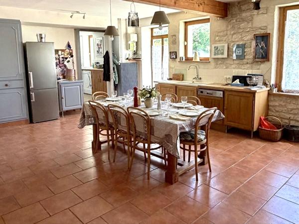Prix exceptionel pour cette charmante maison entre Aulnay-de-Saintonge et Matha. Potentiel de faire une deuxième maison Fontaine chalendray
