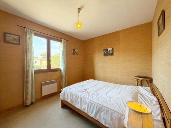 Carqueiranne - Maison de type 6 - Vie de plain-pieds - Garage et parking