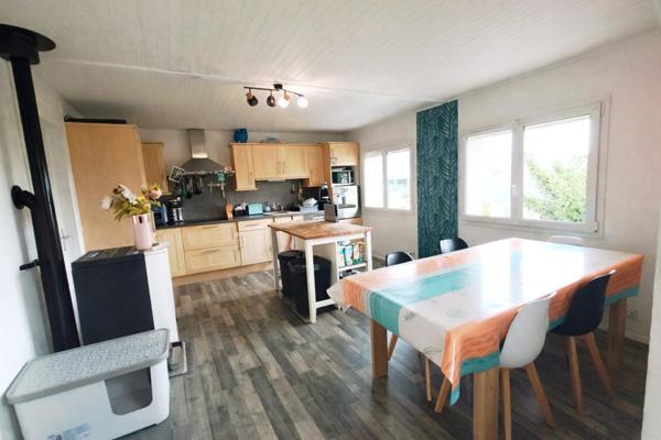 Appartement type t4 avec cave et places de parking