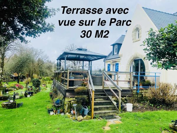 Maison contemporaine de 10 409 m²