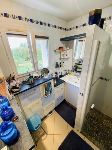 Maison contemporaine de 10 409 m²