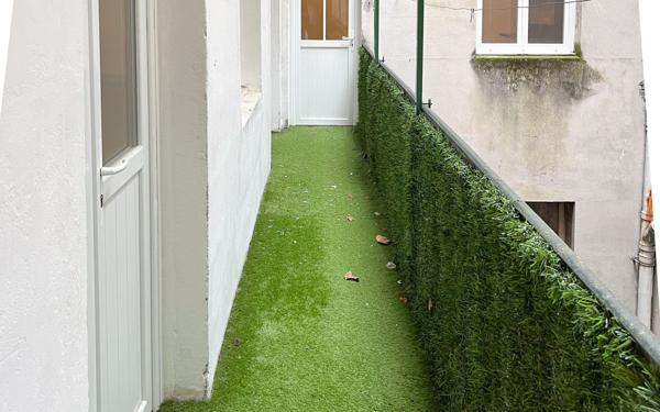 Appartement à vendre    3 pièces • 102,56 m2 Pau