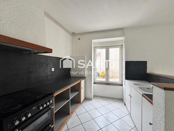 Maison 3 chambres à Nivolas-Vermelle, proche commodités