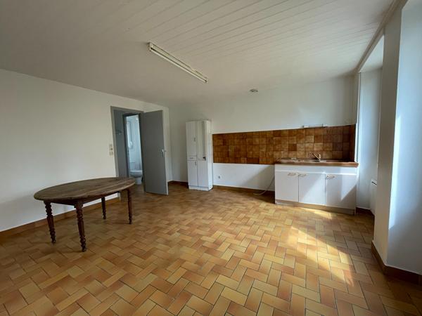 Maison à louer à Civray