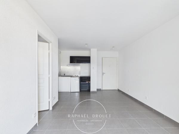 CASTELNAU-LE-LEZ (34) – T2 RÉCENT AVEC GRANDE TERRASSE ET GARAGE FERMÉ