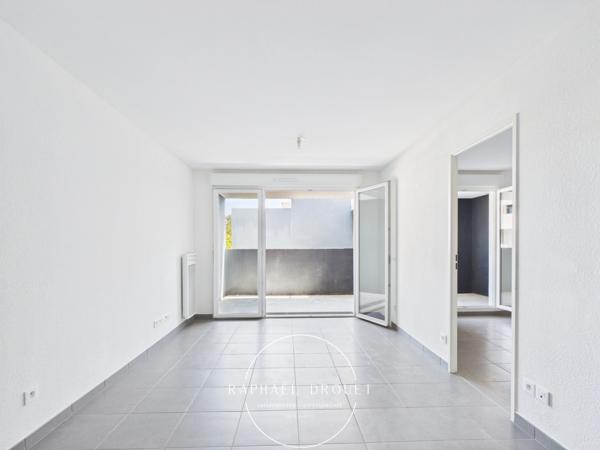CASTELNAU-LE-LEZ (34) – T2 RÉCENT AVEC GRANDE TERRASSE ET GARAGE FERMÉ