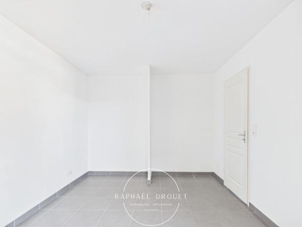 CASTELNAU-LE-LEZ (34) – T2 RÉCENT AVEC GRANDE TERRASSE ET GARAGE FERMÉ