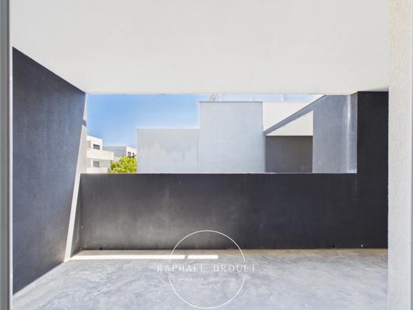 CASTELNAU-LE-LEZ (34) – T2 RÉCENT AVEC GRANDE TERRASSE ET GARAGE FERMÉ