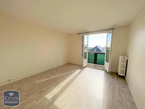 Appartement à louer 3 pièces 64.38m² Gagny (93220)
