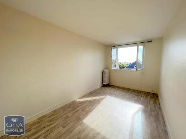 Appartement à louer 3 pièces 64.38m² Gagny (93220)