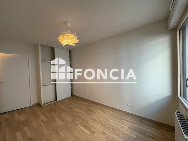 Location Appartement 2 pièces 45.19 m² - 74 RUE MARIUS BERLIET L Y O N 69008