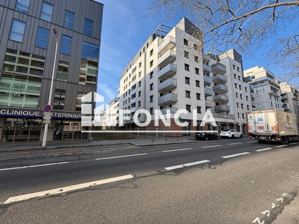 Location Appartement 2 pièces 45.19 m² - 74 RUE MARIUS BERLIET L Y O N 69008