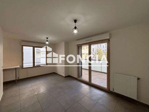 Location Appartement 2 pièces 45.19 m² - 74 RUE MARIUS BERLIET L Y O N 69008
