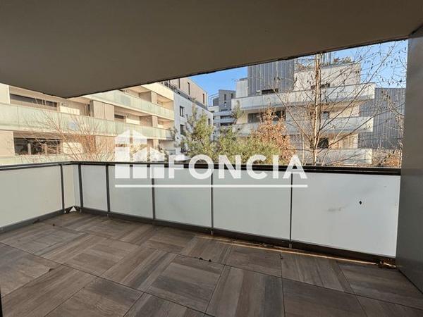 Location Appartement 2 pièces 45.19 m² - 74 RUE MARIUS BERLIET L Y O N 69008