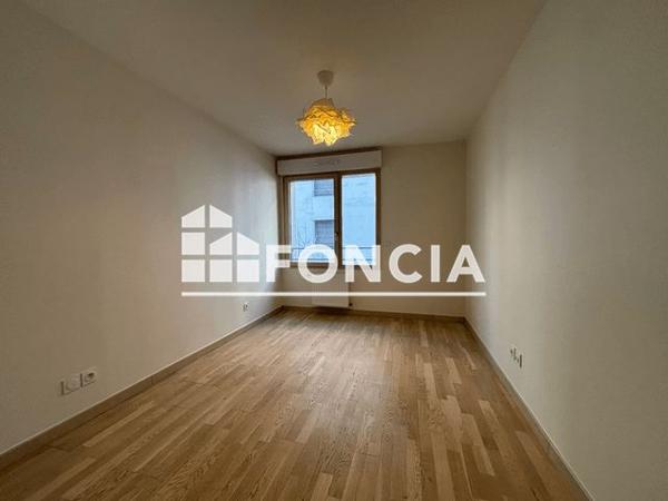 Location Appartement 2 pièces 45.19 m² - 74 RUE MARIUS BERLIET L Y O N 69008