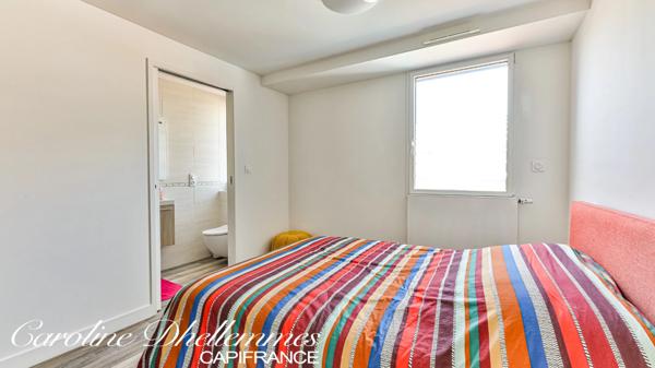 Maison contemporaine de 260M2 au DPE classé A, en plein quartier prisé de la Pironnière aux Sables d'Olonne !