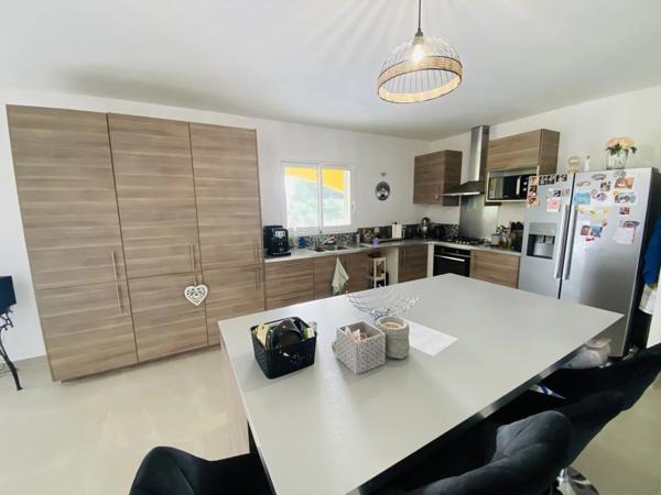 Vente Villa 4 pièces 160 m2 à Ventabren