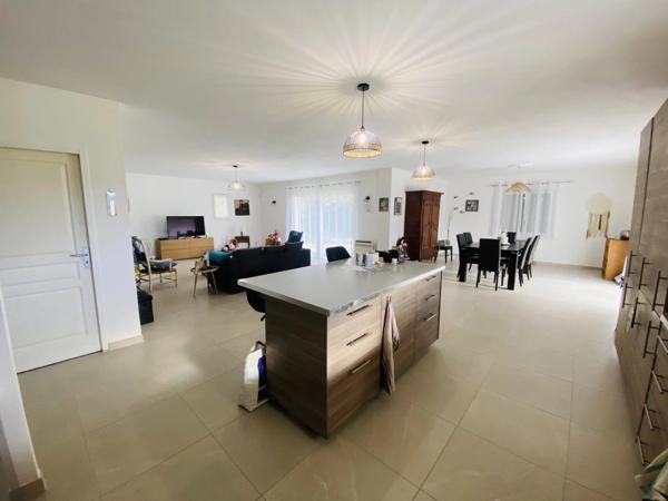 Vente Villa 4 pièces 160 m2 à Ventabren