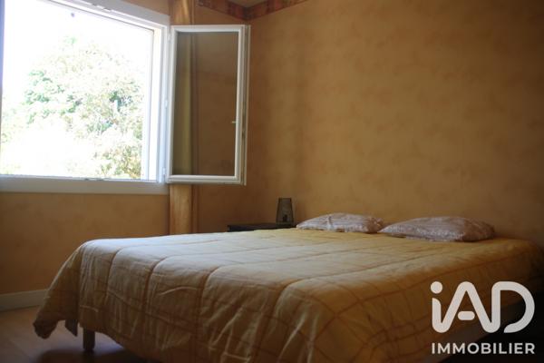 Maison à vendre 7 pièces 203 m² Targon