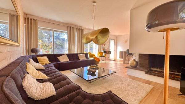 VILLA D'ARCHITECTE PLAIN-PIED PROCHE BASSIN