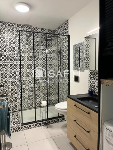 T2 avec vue sur l'entrée du port des Sables