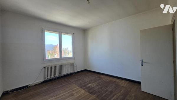 Vente immeuble mixte à Saint-Michel-Chef-Chef.