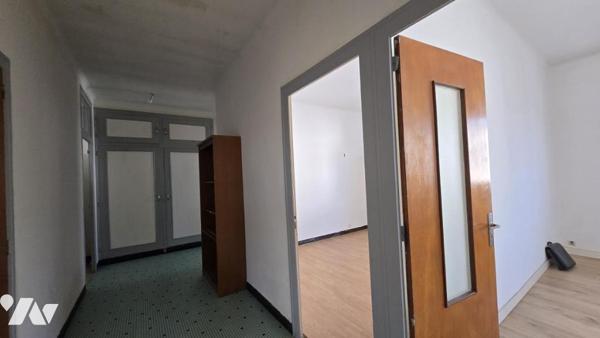 Vente immeuble mixte à Saint-Michel-Chef-Chef.