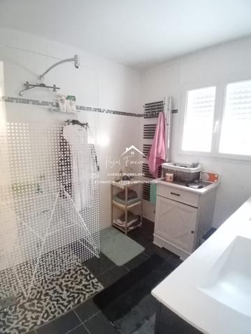 Vue sur la rivière, magnifique plain pied, sis dans une résidence