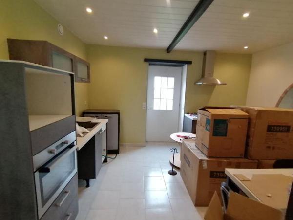 61500  SEES L'EVECHE, grande longère, 14 pièce(s), 10 chambres,  420 m2 environ , PRIX 375 000, honoraires  4,17% inclus  à la charge de l'acquéreur  soit 360 000 hors honoraires