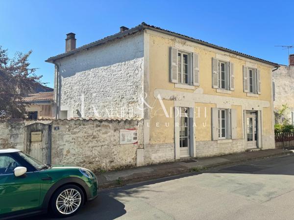 Maison de ville 3 chambres, cave et cour
