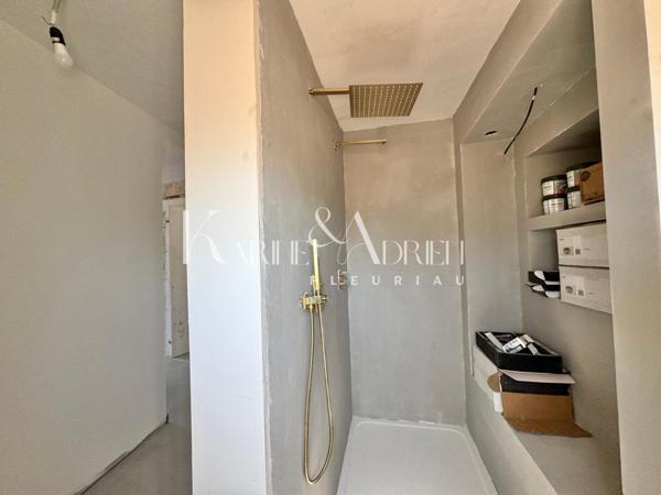 Maison de ville 3 chambres, cave et cour