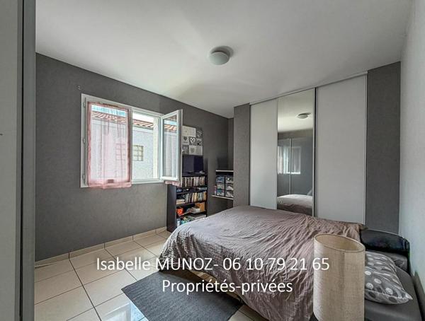 Maison Plain pied F5 de 149 m2, DPE A, piscine, dépendances, panneaux solaires, jardin