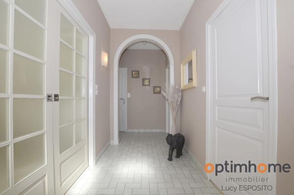 Élégante maison de 3 chambres avec jardin paysager – Abzac, proche de Confolens