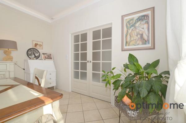 Élégante maison de 3 chambres avec jardin paysager – Abzac, proche de Confolens