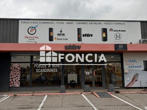 Location Local commercial 5 pièces 427 m² - 9001 CHEMIN DE LA CRISTOLE Montfavet 84140