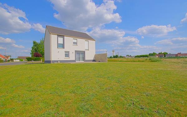 Maison à vendre    6 pièces •  Hombleux