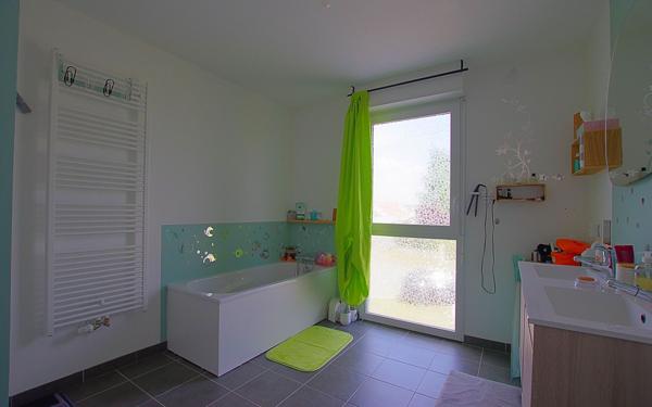 Maison à vendre    6 pièces •  Hombleux