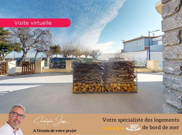 Ensemble immobilier en rdc dans Demeure de caractère vue mer