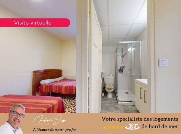 Ensemble immobilier en rdc dans Demeure de caractère vue mer