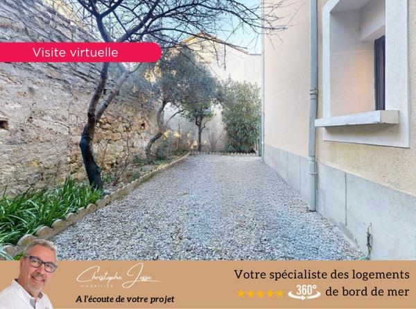 Ensemble immobilier en rdc dans Demeure de caractère vue mer